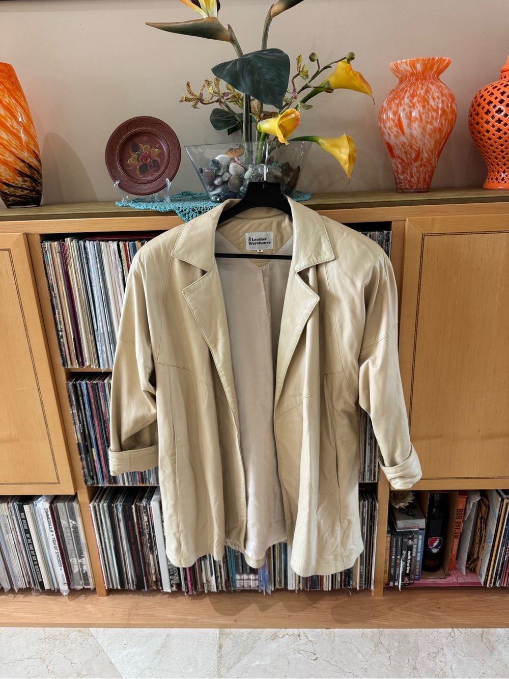 PRICE DROP: VTG NWOT, LEATHER WAREHOUSE, S, lined BEIGE/PALE YELLOW LAMBSKIN LTR
